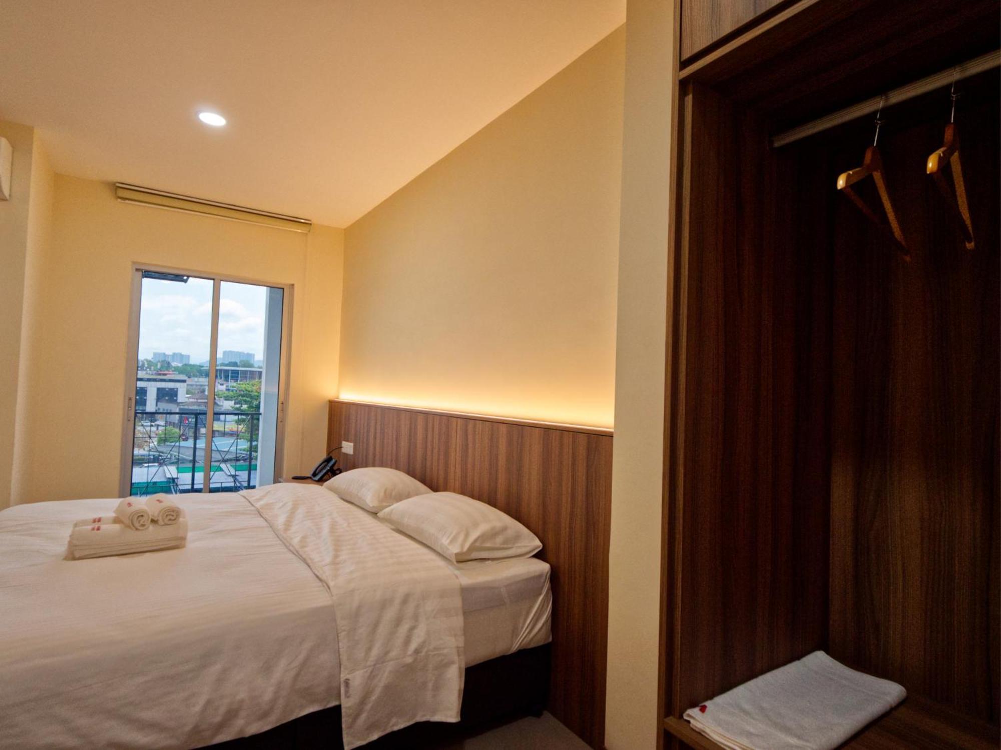 Weiss Hotels Kepong Baru Kampong Jawa Tengah Szoba fotó